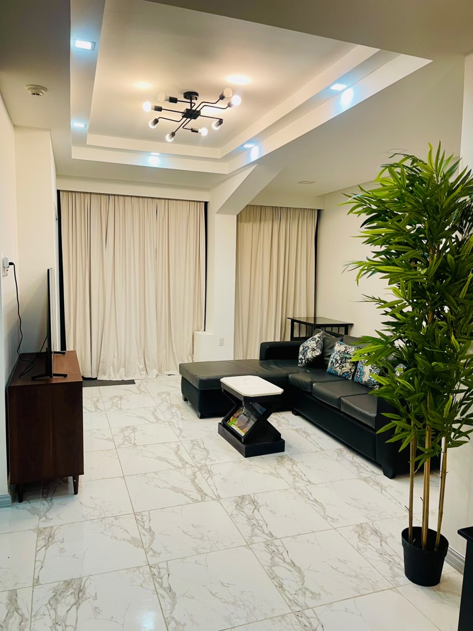 Stylish 2-Bedroom Apartment in Georgetown