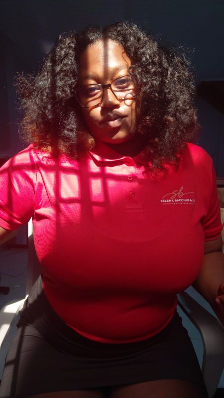 Shenell Jessamy - Real Estate Agent
